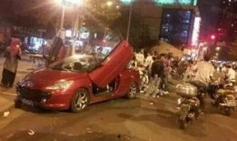 地摊车爆料视频播放,真实事件背后的惊人真相