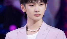 娱乐吃瓜姐黄明昊,娱乐吃瓜界的“瓜王”传奇