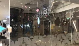 网友爆料吾悦广场视频,吾悦广场惊现惊人一幕！